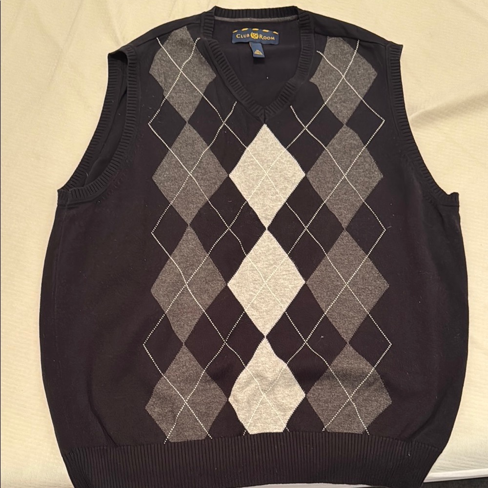 Club Room V-Neck Sweater Black and Gray